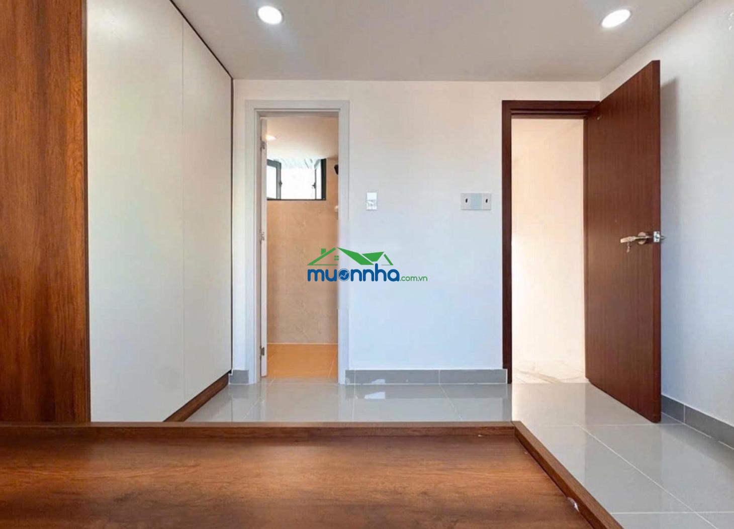 Bán nhà mới đẹp vào ở ngay htp q7 - dt sàn 60m2 2pn có phòng dưới trệt giá chỉ hơn 100tr/m2 - 2