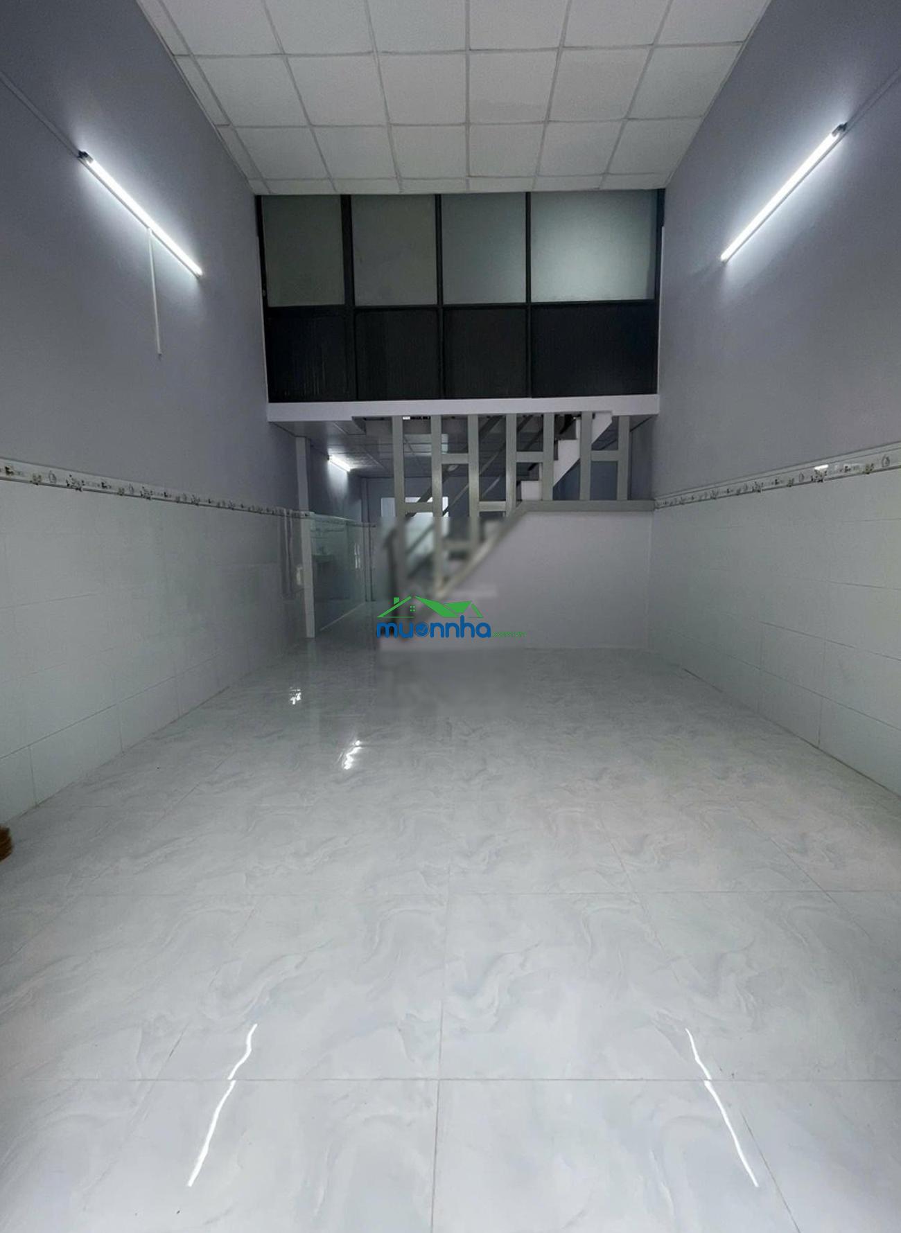 Hot, nhà bán 3 tỷ nh cho vay 1,5 tỷ lê văn quới ngay sát ngã tư 4 xã, 48m2, 2 tầng mới đẹp, hẻm 8m - 4