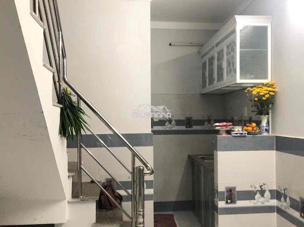 Cho thuê nhà nhỏ nguyên căn 1 trệt 1 lầu - giá rẻ nhất khu vực - 3