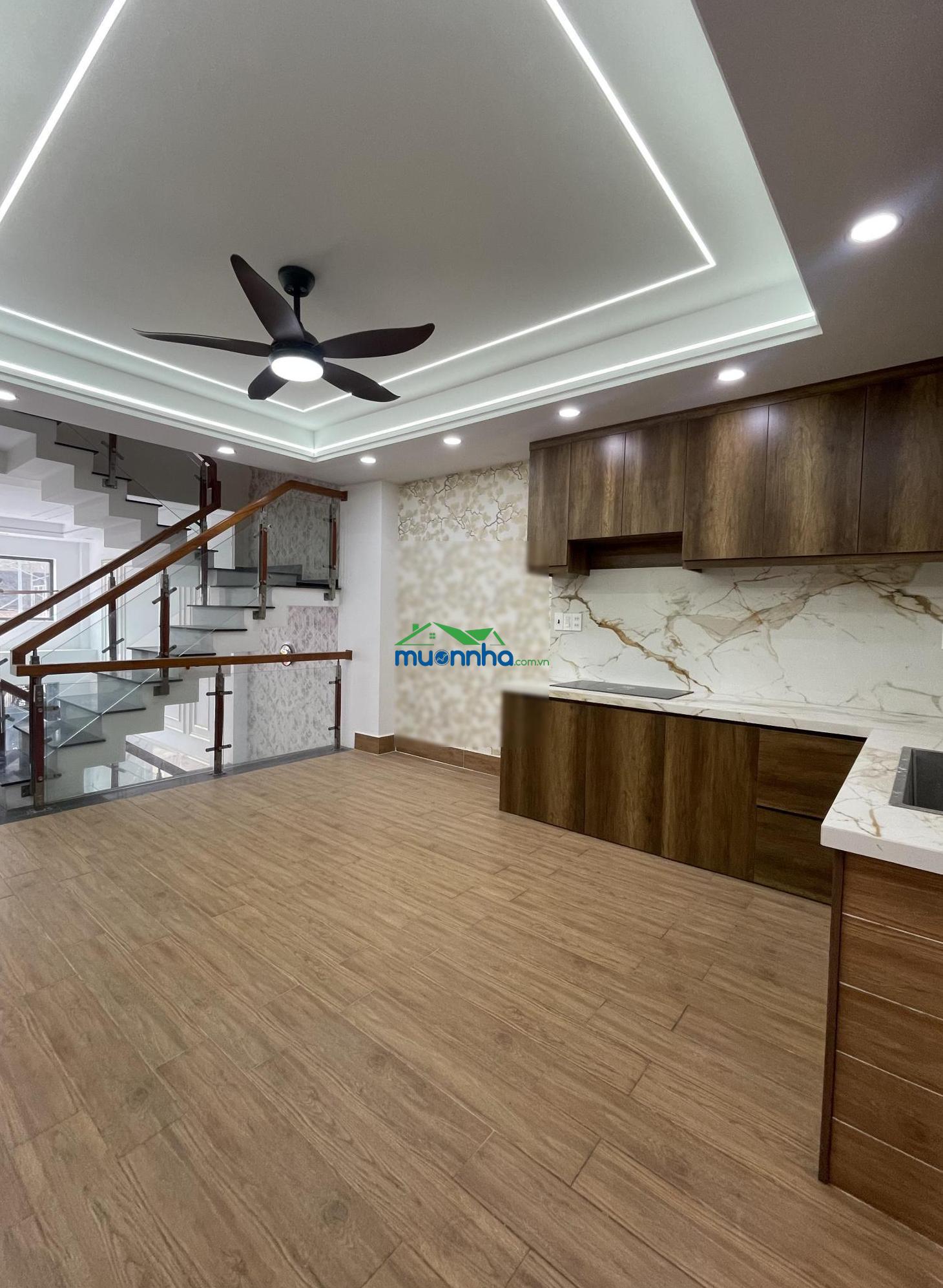 Bán nhà 4 tầng, hẻm 390, quốc lộ 1a, 6,3 tỷ, 56m², hàng hiếm view đẹp, 4pn, 5wc, hẻm 7m. - 2