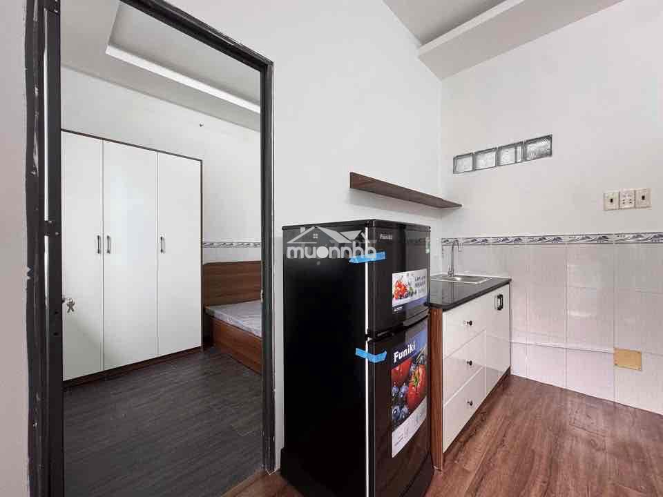 1 phòng ngủ ban công 35m2 quận 10 vòng xoay lý thái tổ - 2