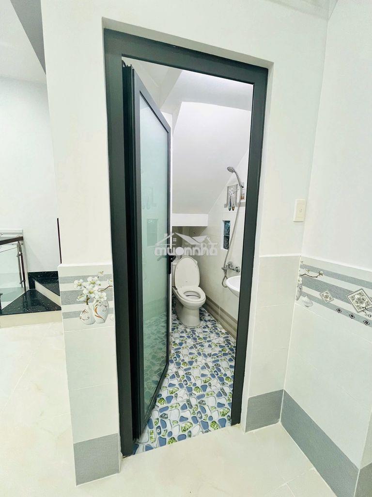 Nhà nguyên căn hẻm 4m2 gần mt điên biên phủ, quận 3 - 2