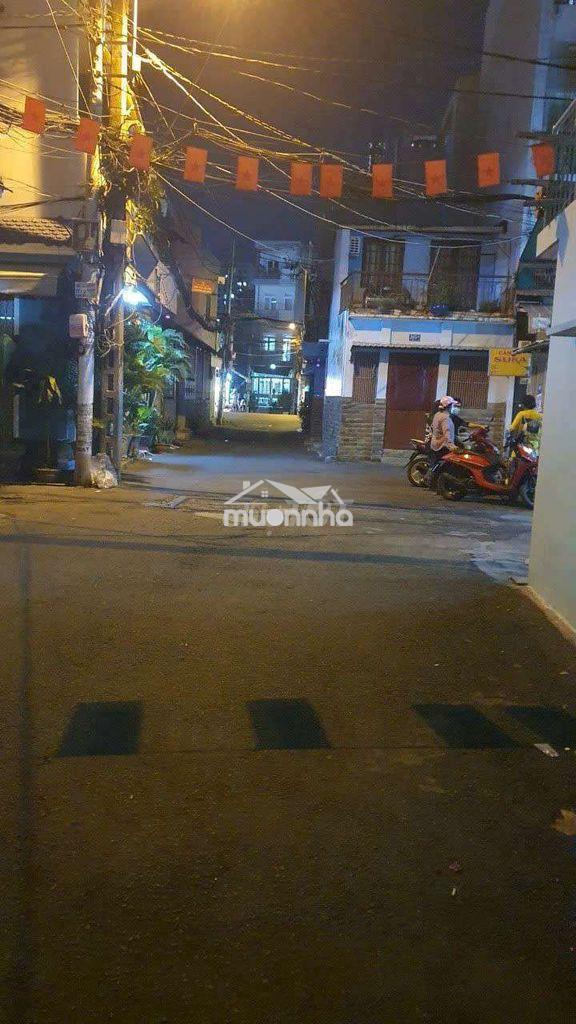 Cho thuê nhà nhỏ nguyên căn bà hom gần phúlâm hẽm xe hơi tới nhà - 2
