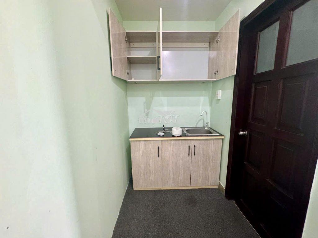 Cho thuê phòng ban công trung sơn: 30m2, lầu1,nội thất đầy đủ - 4
