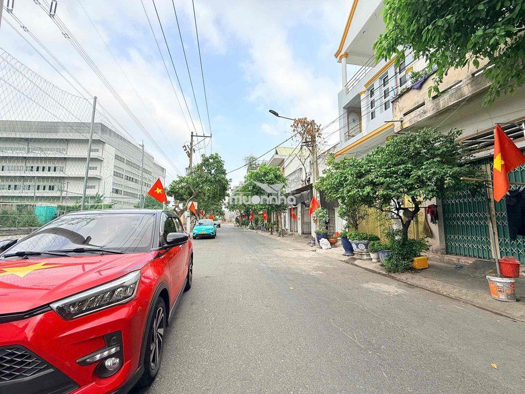 Bán nhanh nhà 1 lầu phường bình hòa dt : 90m có 5 phòng cho thuê - 3