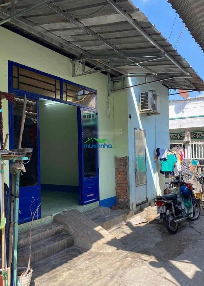 Cần bán nhà cấp 4 gần vòng xoay nguyễn văn linh và quốc lộ 1a - 2
