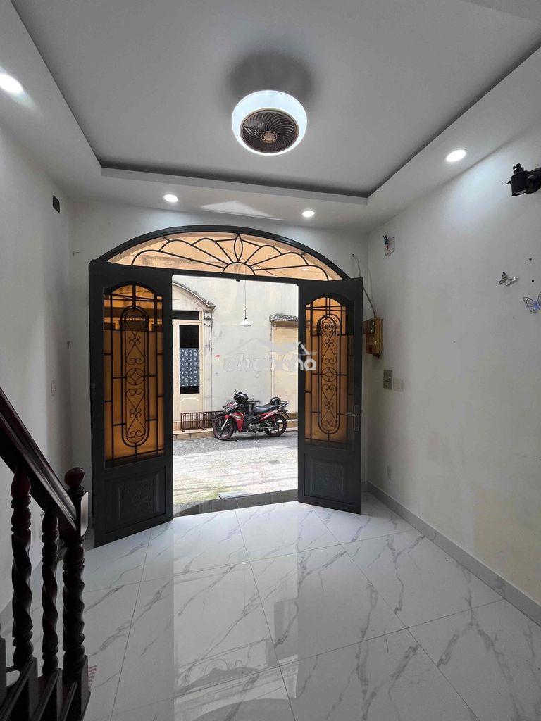 Nhà bán giá 2t8 h.129 nguyễn trãi 1 trệt + 1 lầu btct nhà mới 3x7m2 - 3