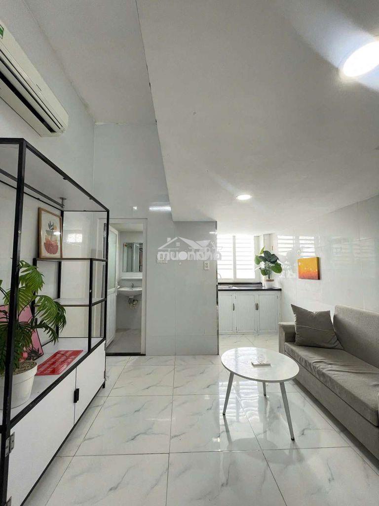 Phòng trọ 30m2 giá rẻ có gác lửng ngay trung tâm quận bình thạnh