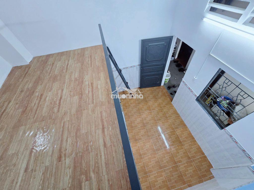 Phòng có gác gần trường dh spkt, dh ngân hàng, ngã 4 thủ đức - 4
