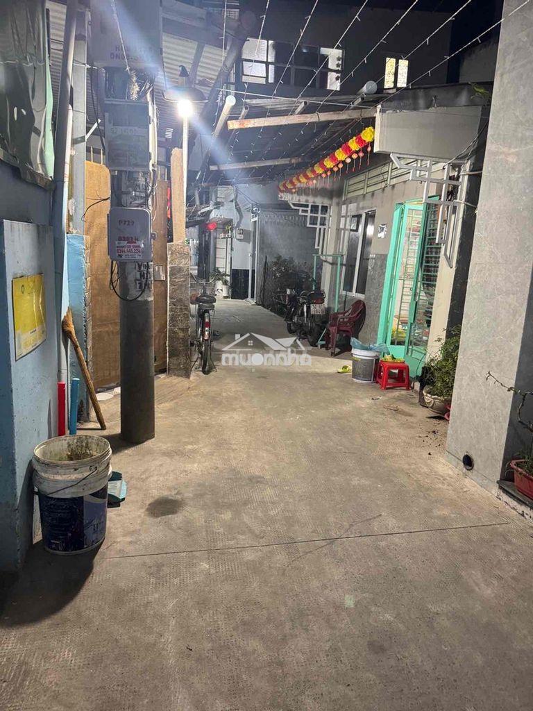 🔥 Bán dãy phòng trọ ,gồm 5 phòng ,dòng tiền 15tr/ tháng 🏡 dt: 5,27 x - 3