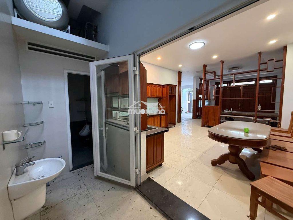 Bán nhà phố 1 trệt 2 lầu ngay bệnh viện hẻm xe hơi có gara ô tô  - 4