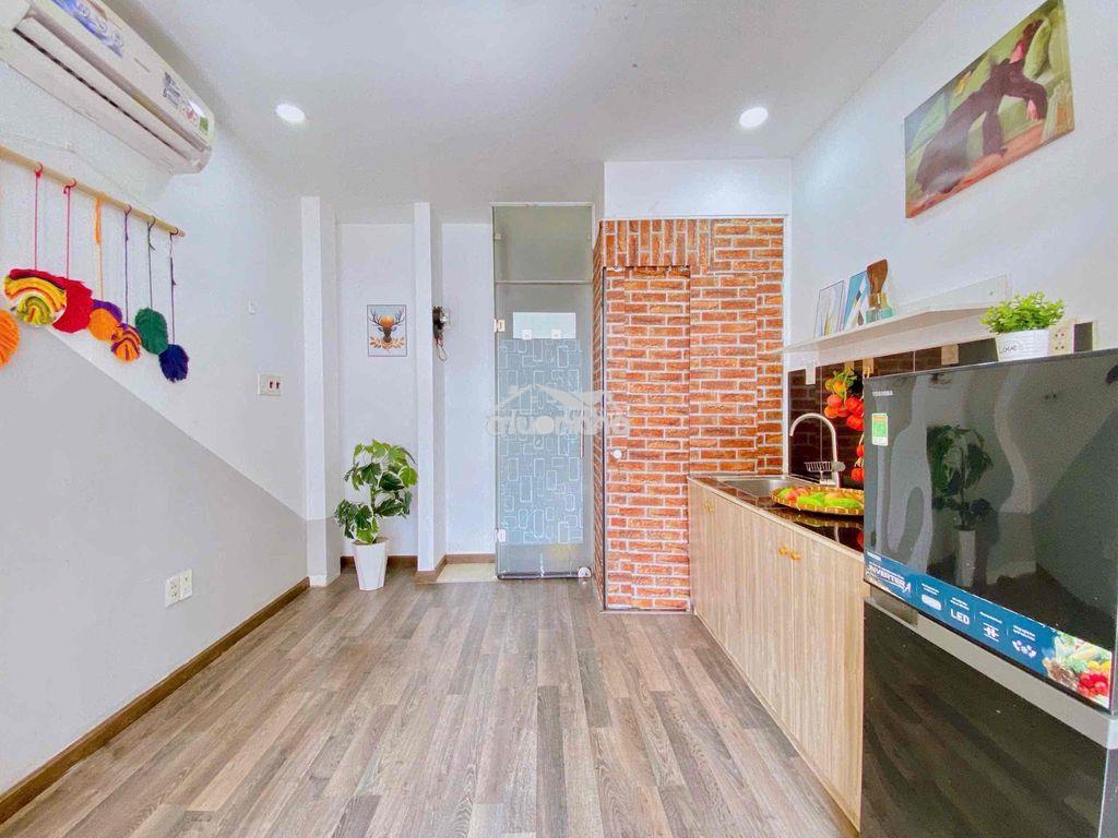 Khai trương phòng có gác tone sáng full nội thất phan đăng lưu sát q3 - 4