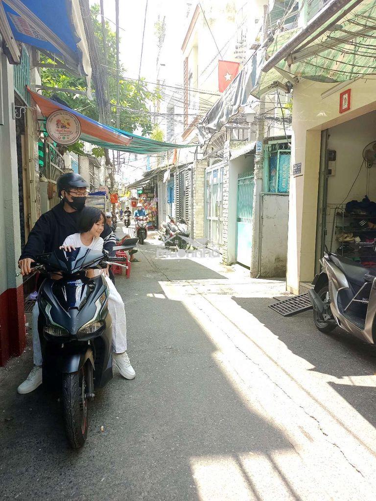 Nhà bán vị trí đẹp dễ kinh doanh hẻm xe hơi - 3
