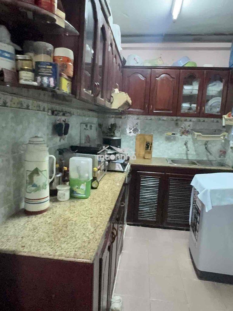Nhà cũ kiên cố - vị trí đẹp - giá dễ chốt - 38m2 sát mặt tiền - 3