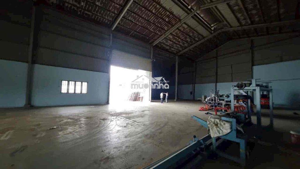 Cho thuê kho xưởng 630m2 - 48tr đường võ văn kiệt - 3