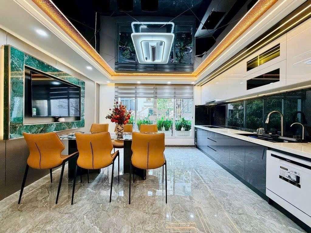Bán nhà lê văn quới - 80m2 - 4 tầng thang máy - hẻm xe hơi- giá 8,5 tỷ - 4