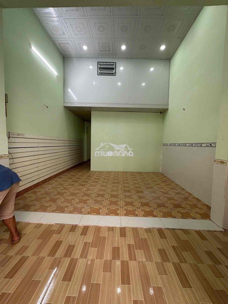 Cho thuê nhà c4 lửng..hẻm bagac..ht 17 .dt:4x12m 2pn