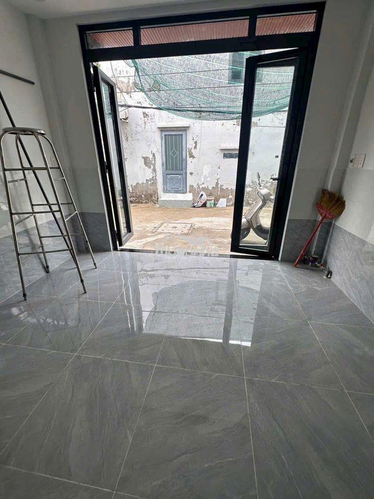 Bán nhà gần ngã 5 vĩnh lộc dt: 4*5,5m lầu suốt như hình hẻm 5m thông - 4