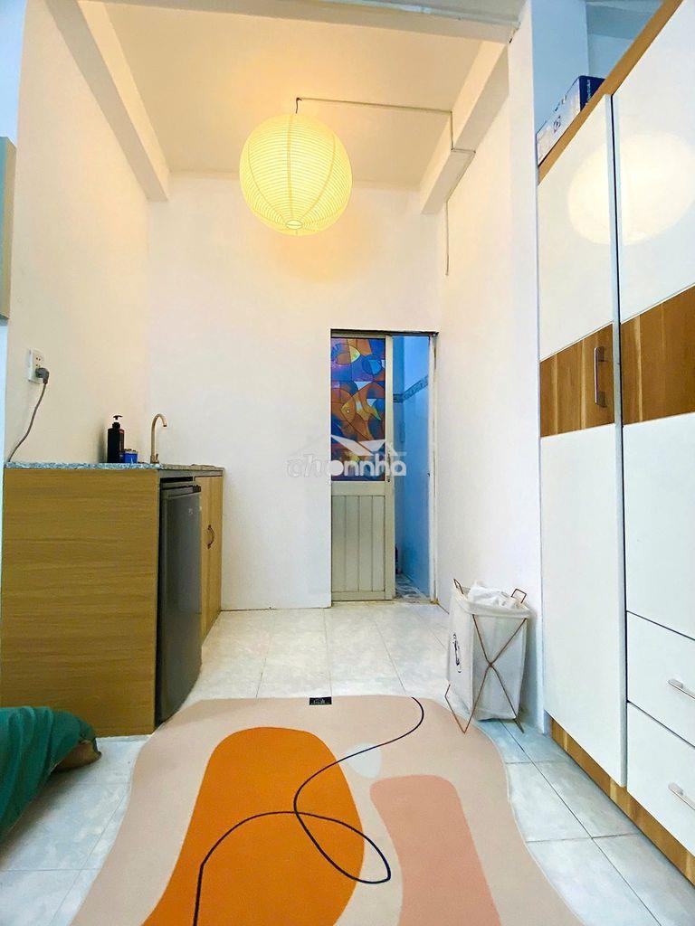 Lầu 1- studio full nt- bancol lớn- 30m2- số 137 trần đình xu - 3