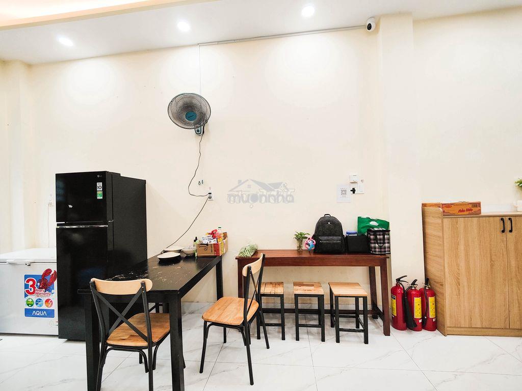 Ktx nữ ngay ngã tư thủ đức, đh spkt, hutech, khu cnc cách 1,4km - 2