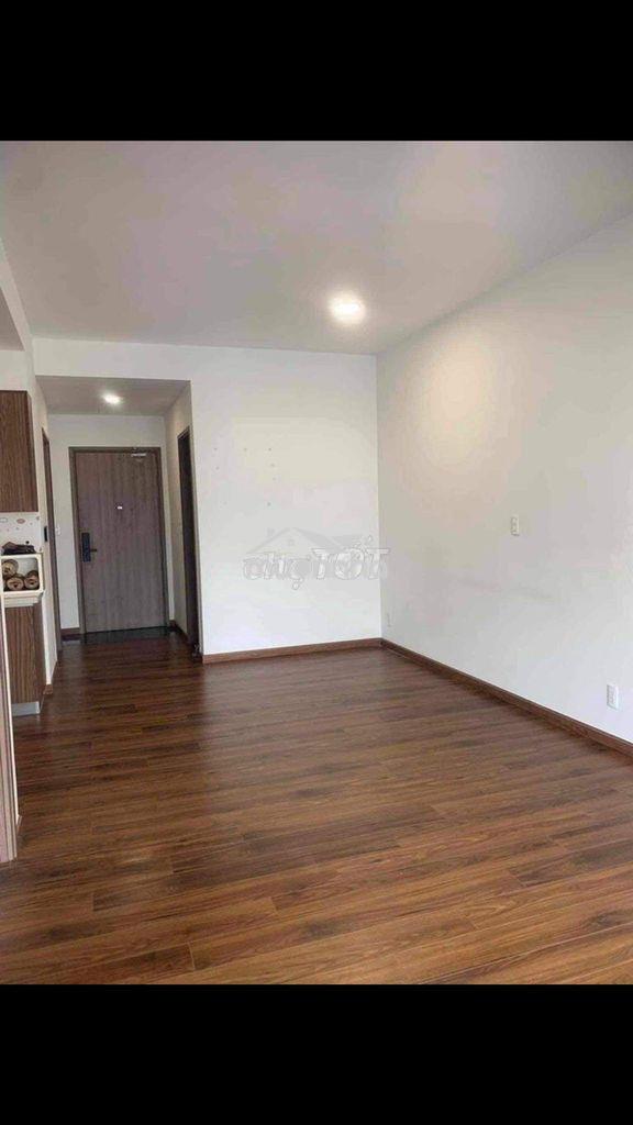 75 m2 hướng đông, 2 ml, bếp từ, máy giat,nước nóng, rèm, giàn phơi - 2