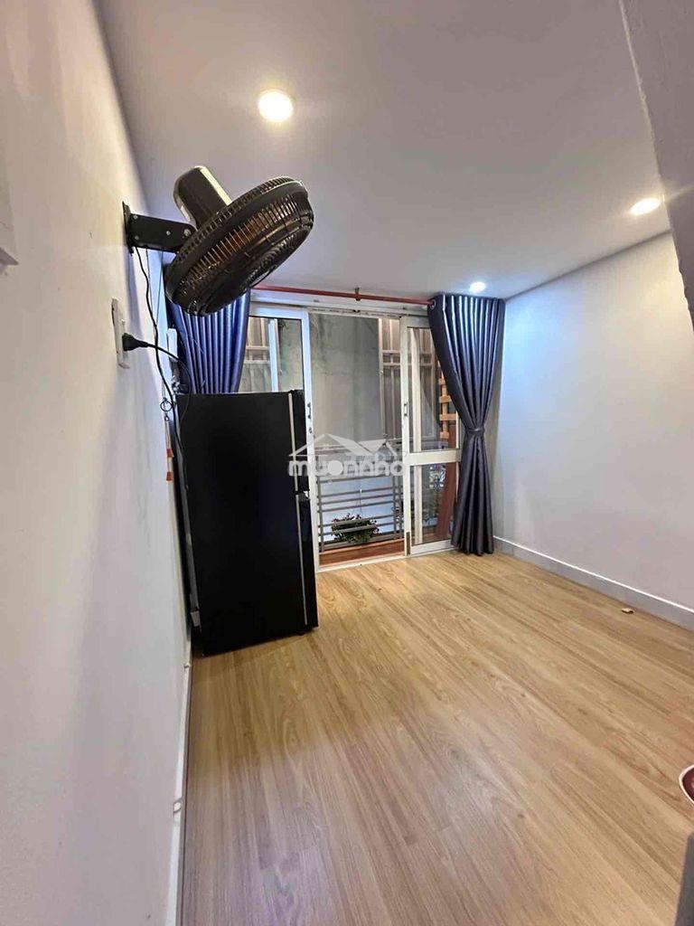🔥Hàng hiếm🔥 - 3 tầng lầu - hẻm xe hơi 1 căn - full nội thất - 2pn 2wc - 2
