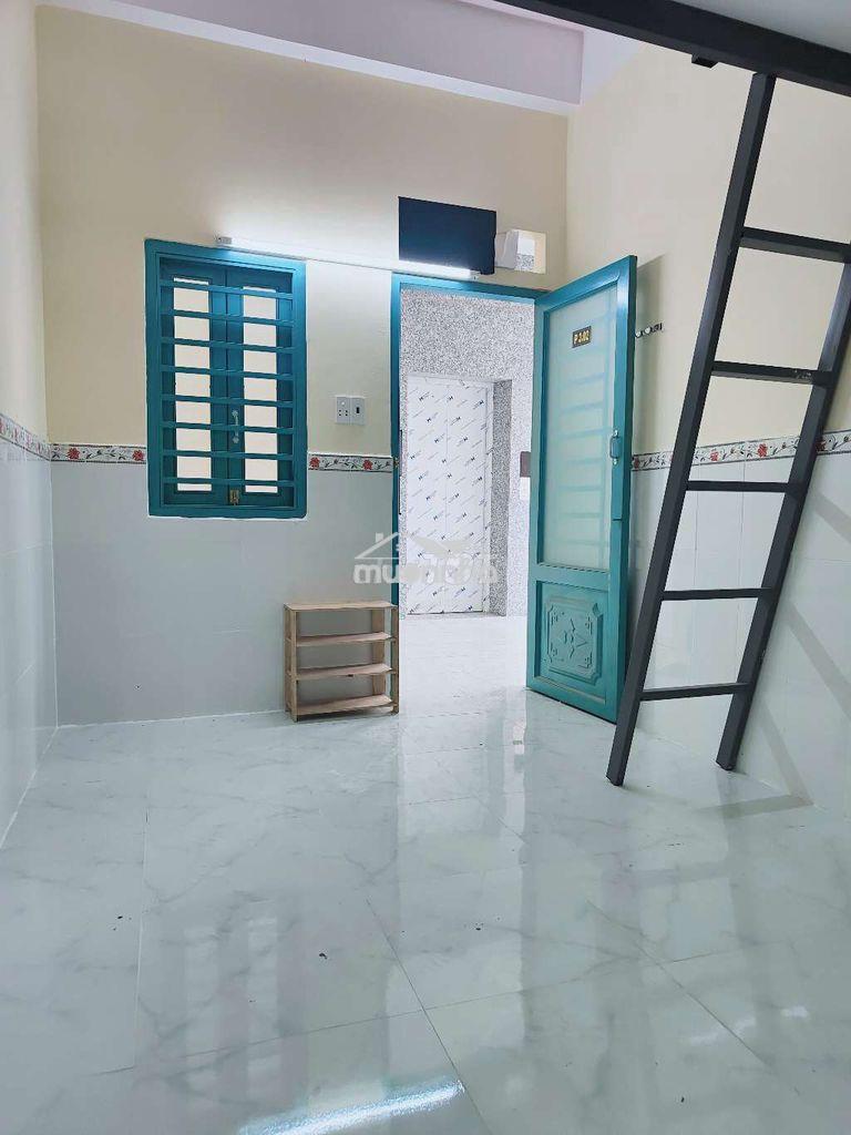 Phòng trọ apd giá 2.3tr có gác, gần dh nguyễn tất thành - 2