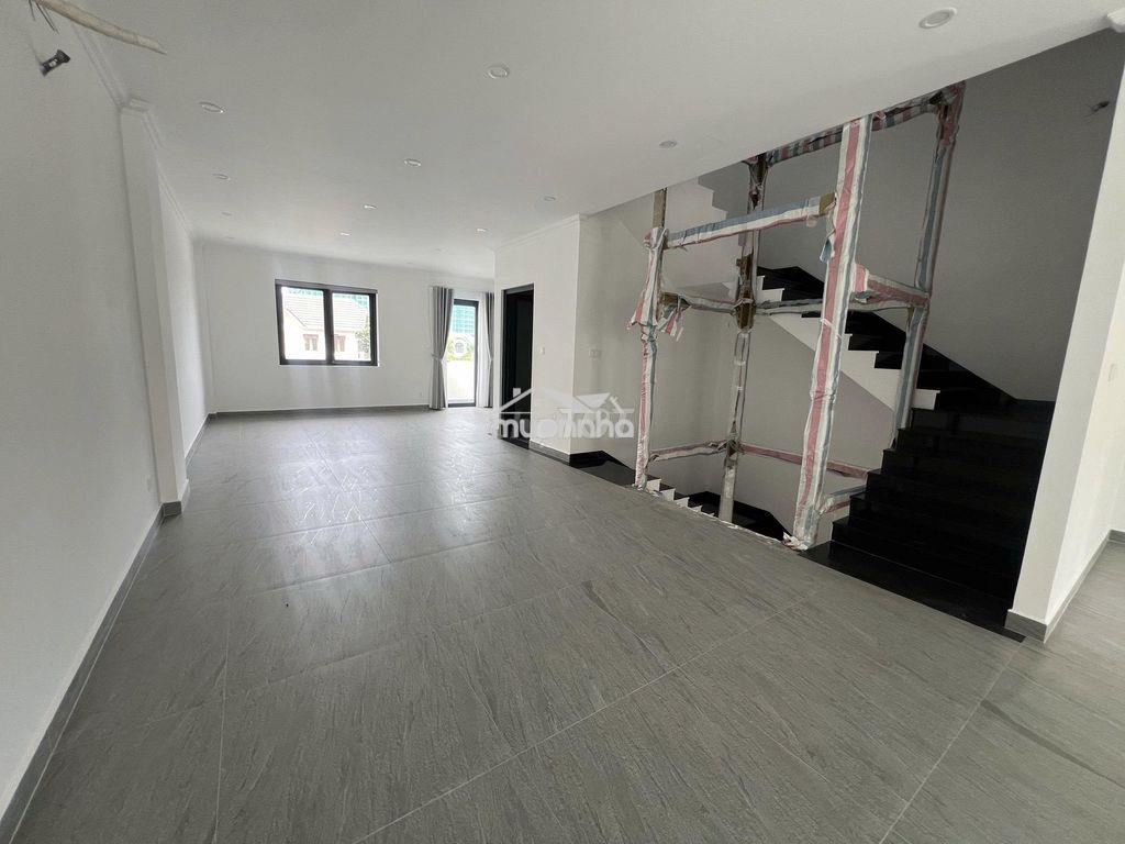 Văn phòng (7x17m) tại thạnh mỹ lợi, q2 - sẵn hầm thang máy. giá 28tr - 2