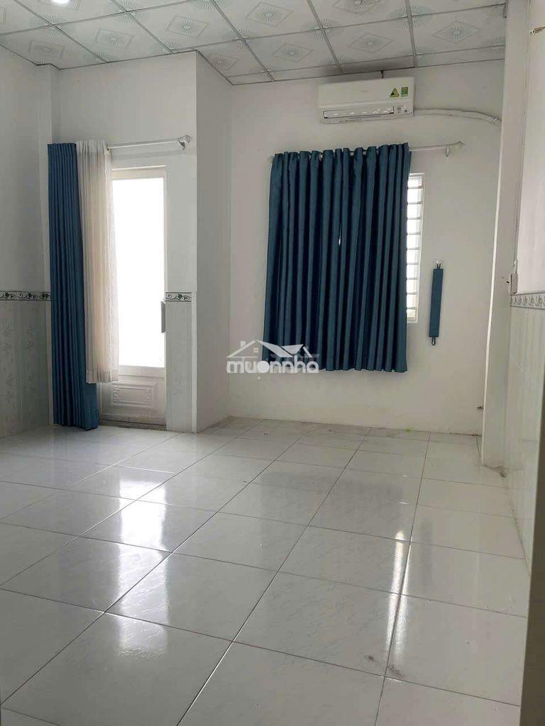 Nhà trệt lầu 2pn2wc hẻm xe hơi