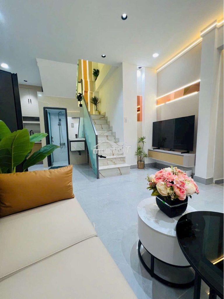 Chỉ,3,99 tỷ, có nhà 40m2, 2 lầu, p7, gò vấp