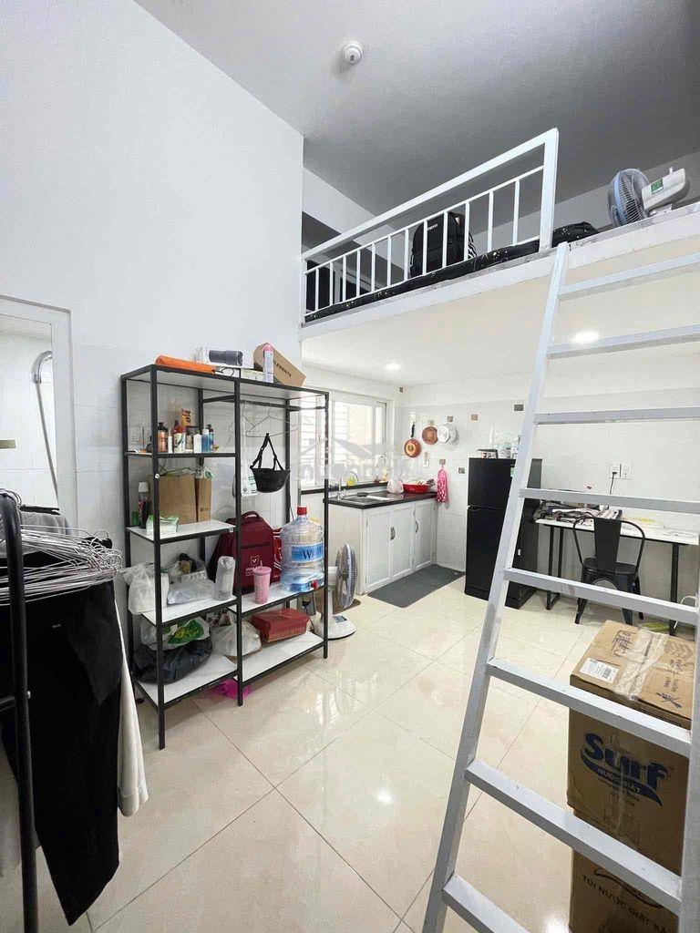 Cần pass lại căn có cửa sổ trời gần cầu thị nghè