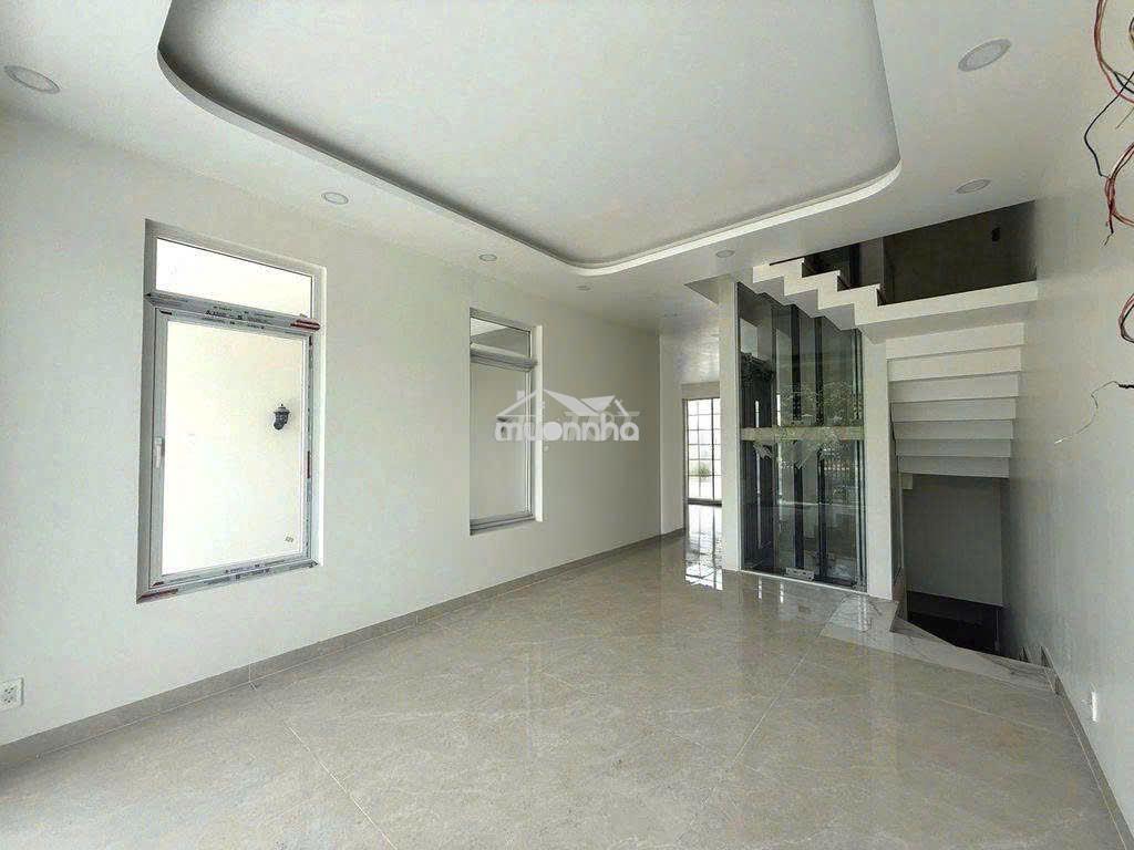 Nhà đường hoàng hoa thám diện tích: 7x20m hầm trệt 3 lầu cho thuê - 3
