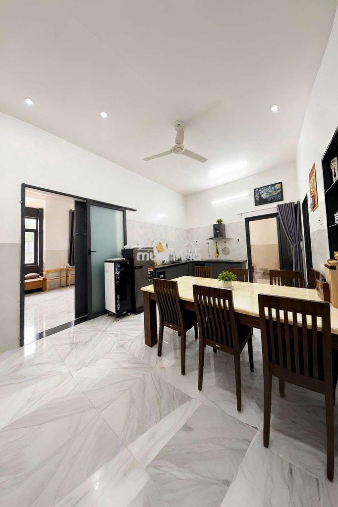 Cho thuê nhà 160m2 mới, rẻ, đẹp, có sẵn nội thất, đường 5m sân đậu oto - 4