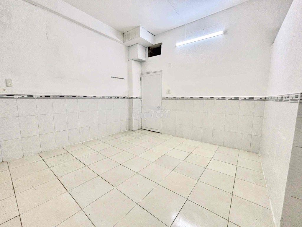 Cho thuê phòng stuido cửa sổ trời giá rẻ tân phú gần đh công thương - 2