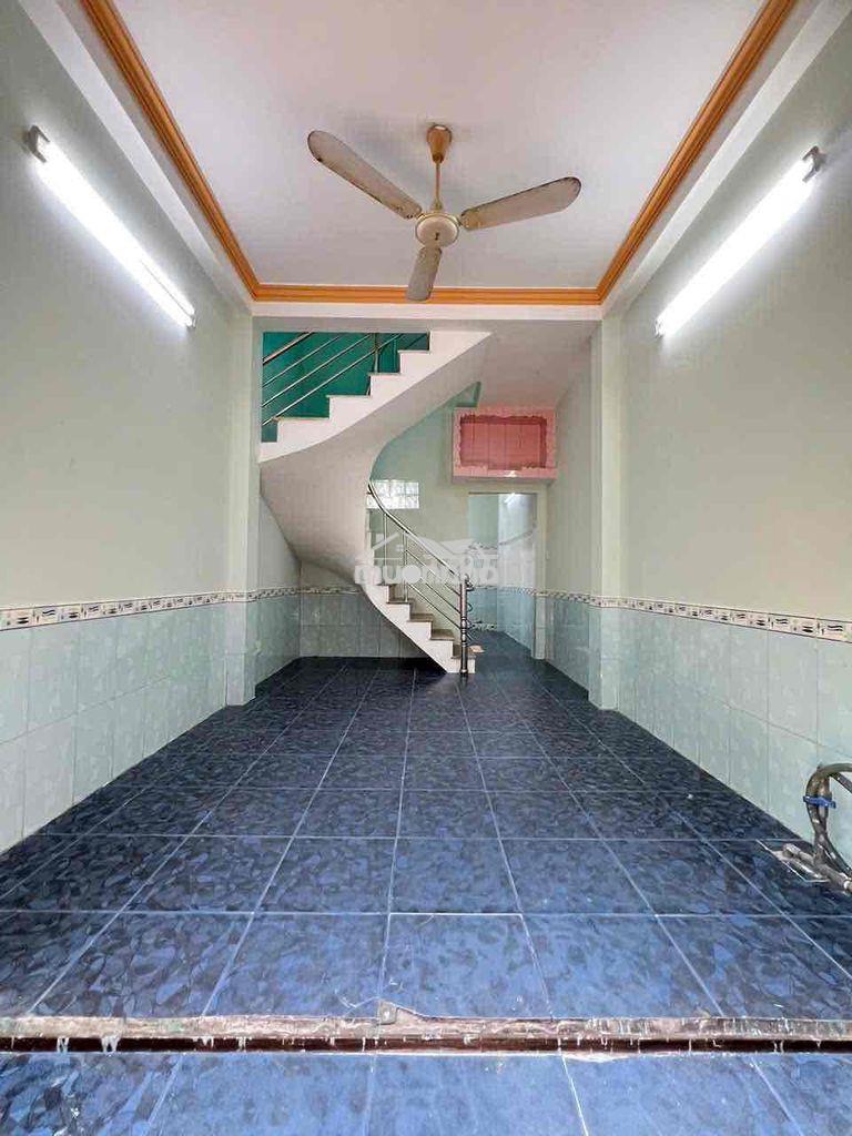 Quận 10  - cho thuê nhà nguyên căn – 10tr/tháng - đường 3 tháng 2 - 3