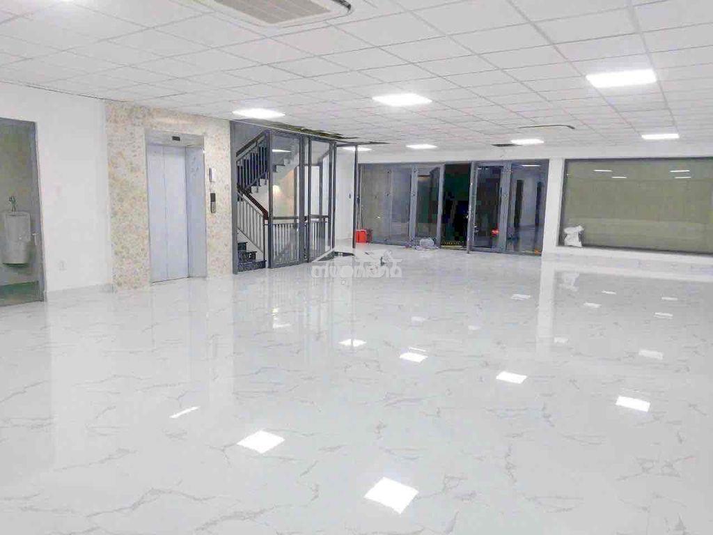 Cho thuê toà nhà văn phòng quận 7 trệt lửng 5 lầu 120 triệu/ tháng - 2