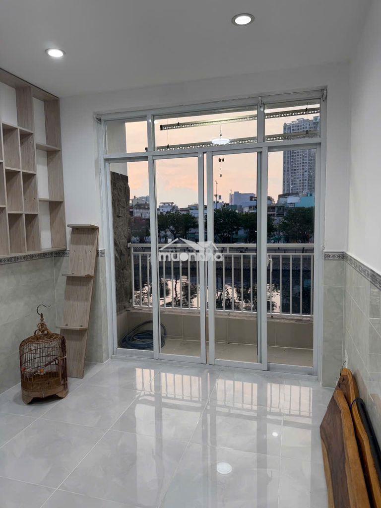 Cần cho thuê căn hộ chung cư cao ốc bình đông xanh, 3pn, nhà đẹp