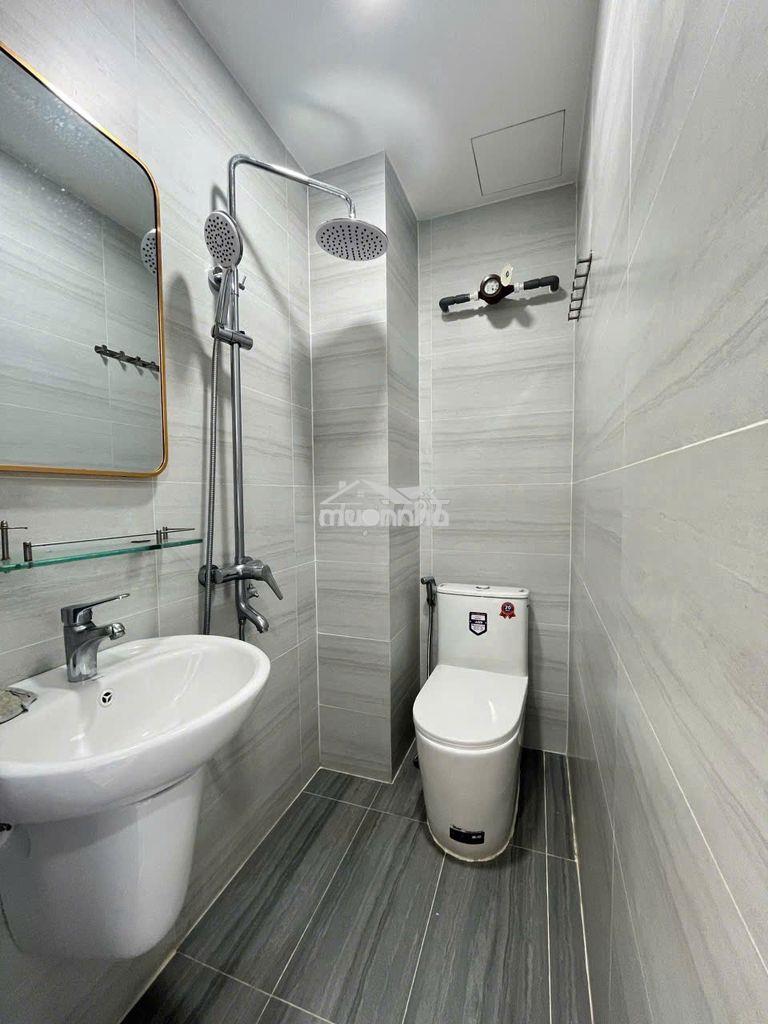 Phòng mới cửa sổ lớn tại hoàng sa quận 3 giá 4tr/tháng giờ tự do - 4