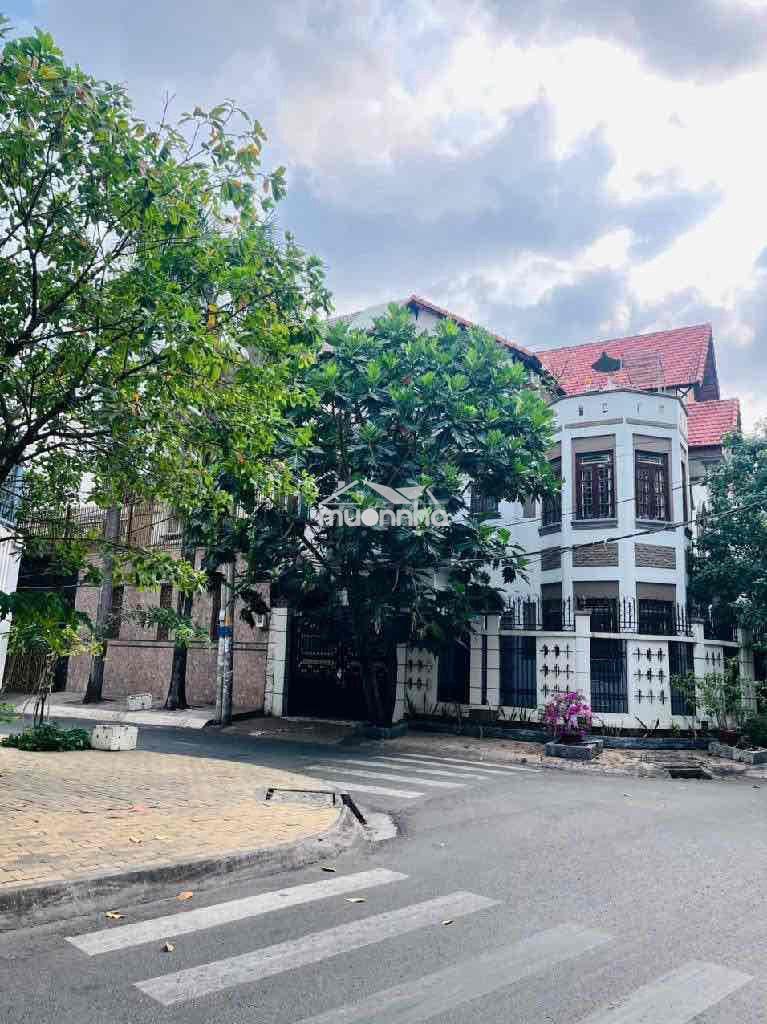 Nhà nằm trên đường calmette, phường bến thành, quận 1, ngay trung tâm - 2