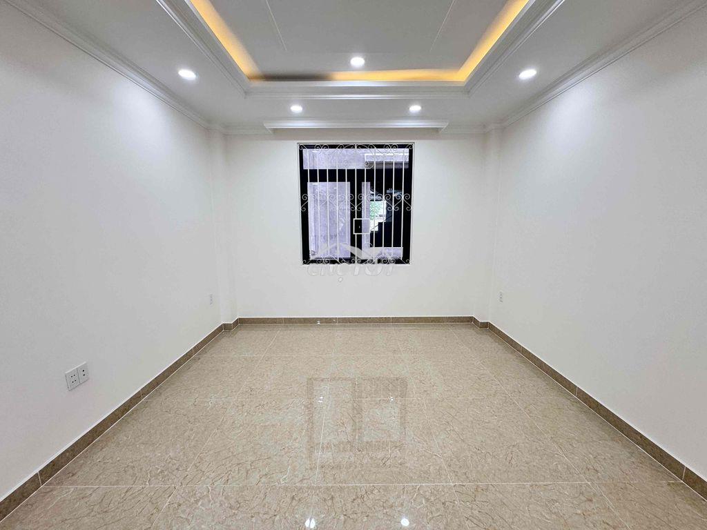 Cho thuê nhà mới quốc lộ 13- 4 tầng hẻm ô tô thông, có 2 máy lạnh - Ảnh 4