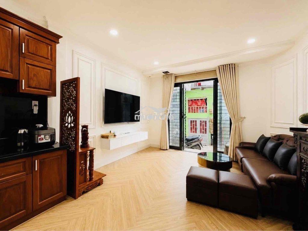 Bán nhà quận 1 - 5 tầng full nội thất - gần hoàng sa - 40m2 chỉ 7,9 ty - 2