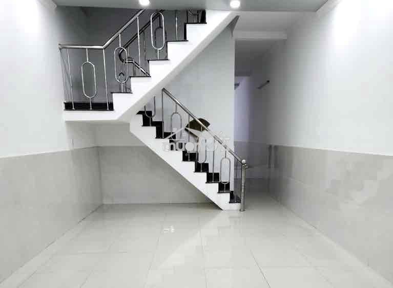 Nhà 2 tầng ở ngay đường bùi văn ngữ, 88m2, ngang 4.5m, hẻm 5m. - 3