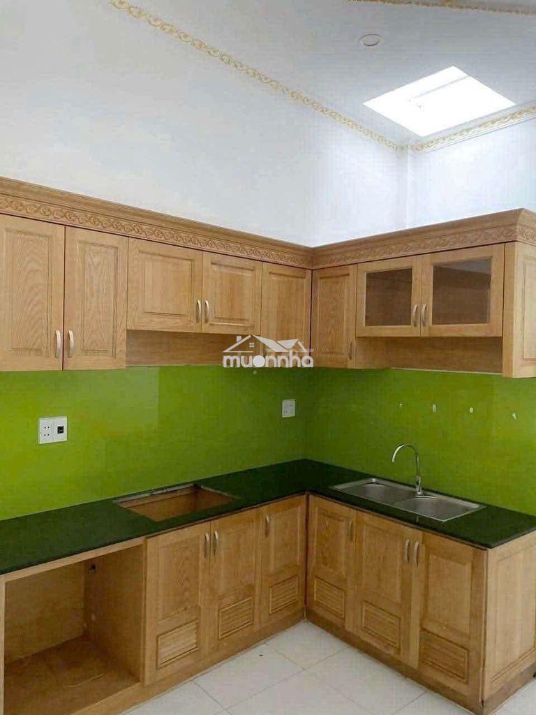 Nhà lầu sân xe hơi  gần bv dĩ an gía 7 triệu  - 4