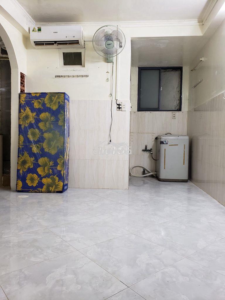 Cho thuê phòng 16m2, đường phan văn trị, p7, q5. gía 3tr5/ tháng - 3