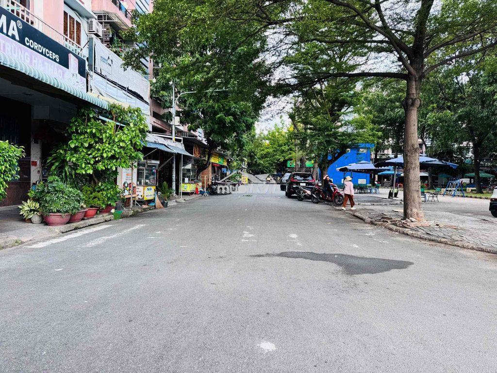 Chính chủ cần bán căn hộ lầu 3, thang bộ, chung cư sơn kỳ lô a: 72m2 - 3