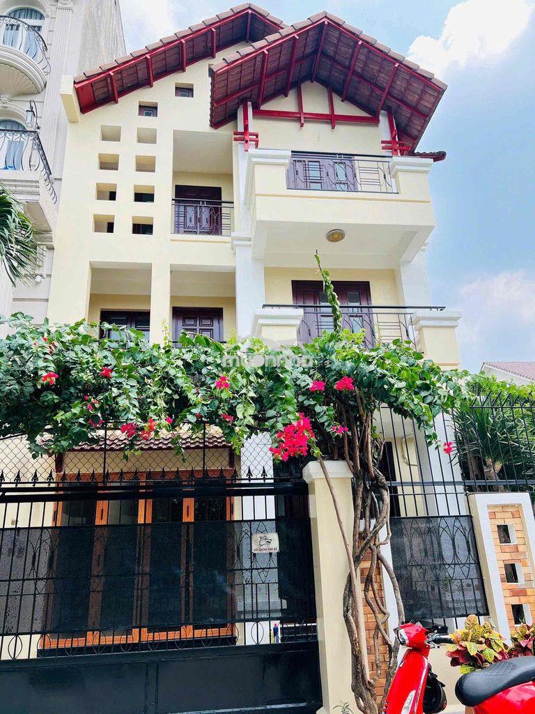 Cho thuê biệt thự nam long quận 7, 6pn ntcb 40 triệu/ tháng