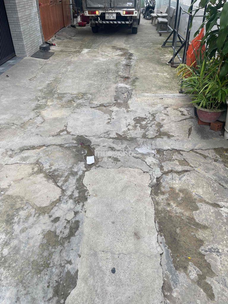 Tôi chính chủ cần bán căn nhà sổ chung nhưng thuộc khu chỉnh trang đô - 2