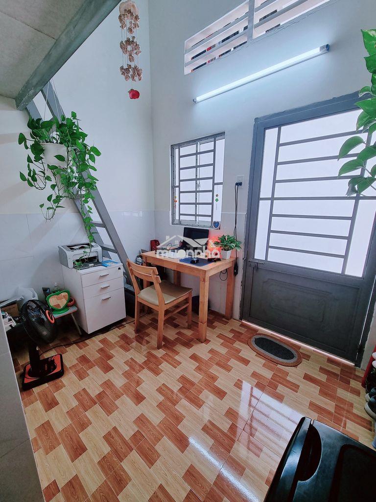 Phòng ngay đỗ xuân hợp, cao đẳng công thương, có gác, thuận tiện - 3
