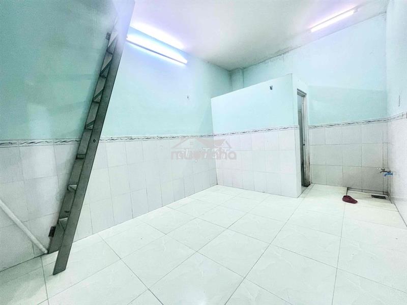 🌈🌈Phòng trọ gác đúc, cao không đụng đầu🍀🍀ngã 4 bốn xã🔥🔥