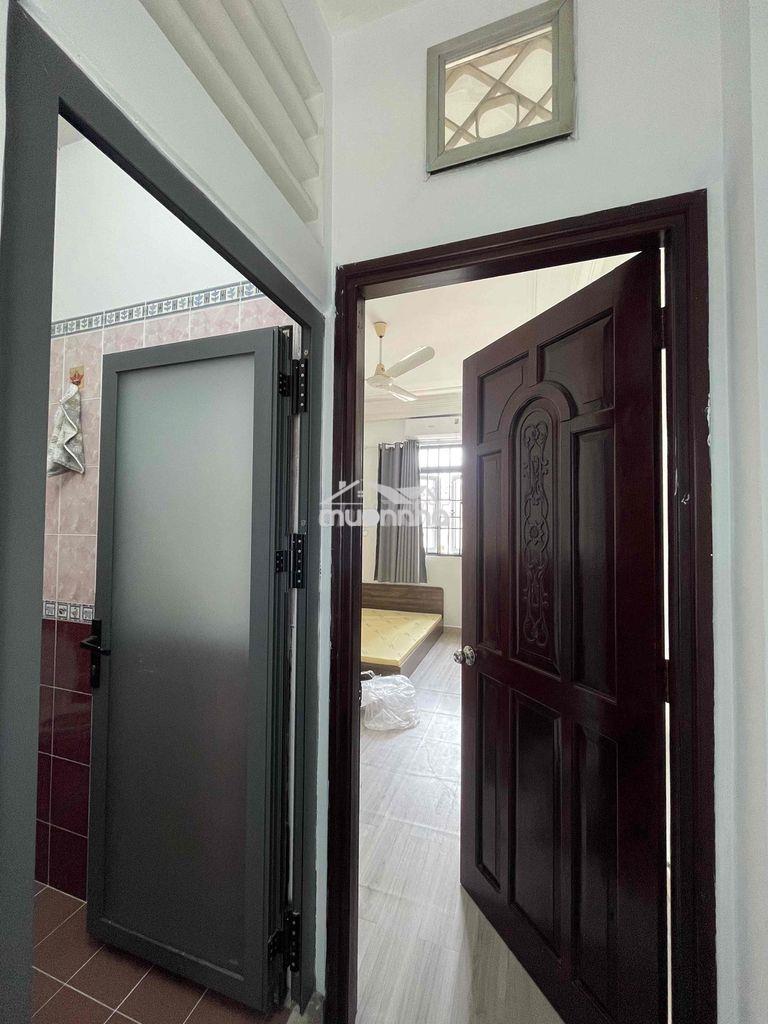 Bình thạnh 5tr 30m2 - 2